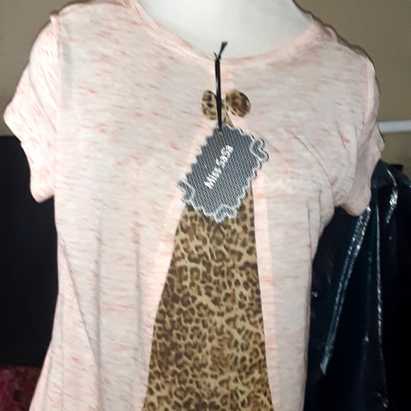 Shirt - Picture 2 of 3